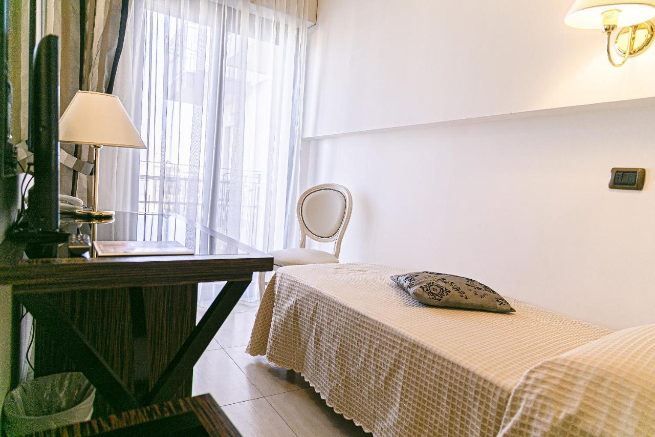 Hotel Metropolitan Bellaria-Igea Marina Dış mekan fotoğraf