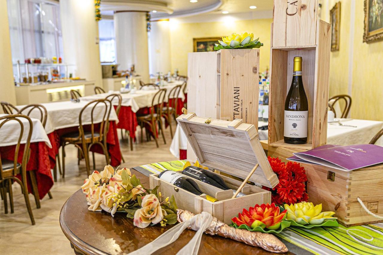 Hotel Metropolitan Bellaria-Igea Marina Dış mekan fotoğraf