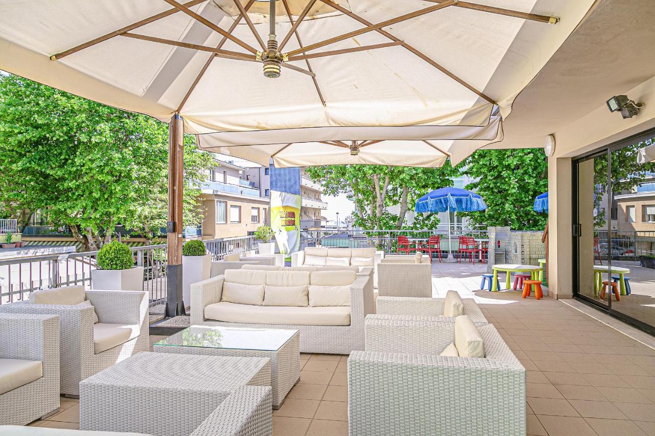 Hotel Metropolitan Bellaria-Igea Marina Dış mekan fotoğraf
